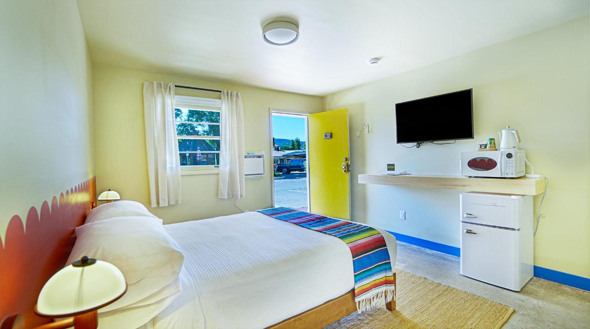 The Siesta Motel 2*